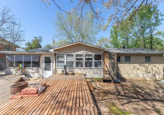 2nd image of 834 Oak Hill Blvd, Poplar Bluff, MO 63901 | MLS# 25022090