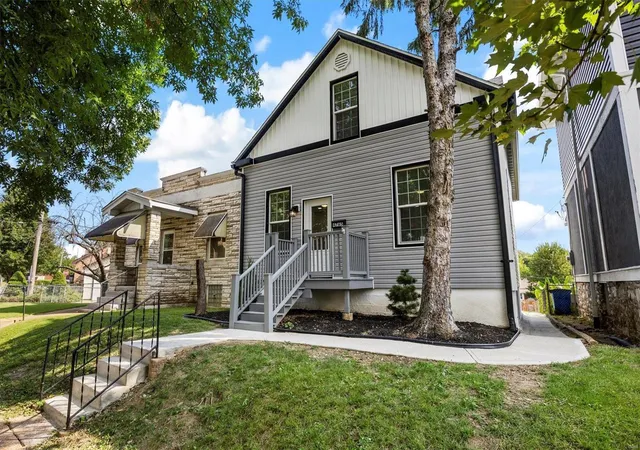 Photo 1 of Single family home for sale at 4765 Dahlia Ave, Saint Louis, MO 63116 | MLS# 25022108 | Listing updated on 2025-04-09