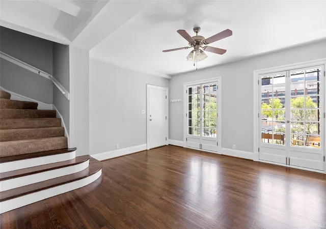 Photo 4 of Townhouse for sale at 4943 Laclede Ave #3W, Saint Louis, MO 63108 | MLS# 25022111 | Listing updated on 2025-04-23