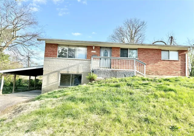 Photo 1 of Single family home for sale at 4100 Ammann Ln, Saint Louis, MO 63121 | MLS# 25022151 | Listing updated on 2025-04-10