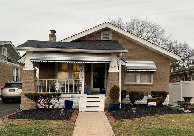 Photo 1 of Single family home for sale at 7921 W Bruno Ave, Saint Louis, MO 63117 | MLS# 25022162 | Listing updated on 2025-04-09
