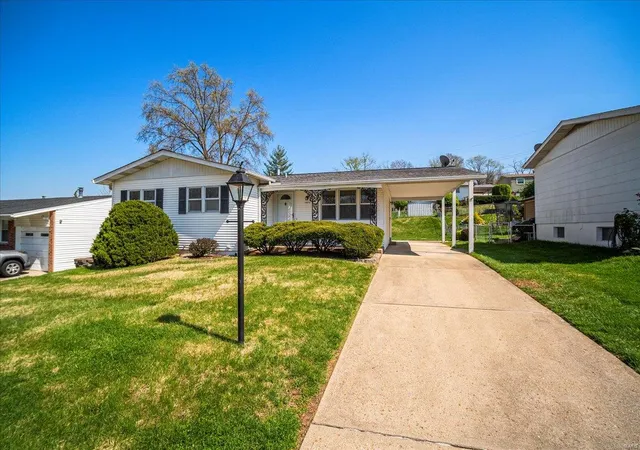 Photo 1 of Single family home for sale at 10924 Arctic Dr, Saint Louis, MO 63123 | MLS# 25022185 | Listing updated on 2025-04-10