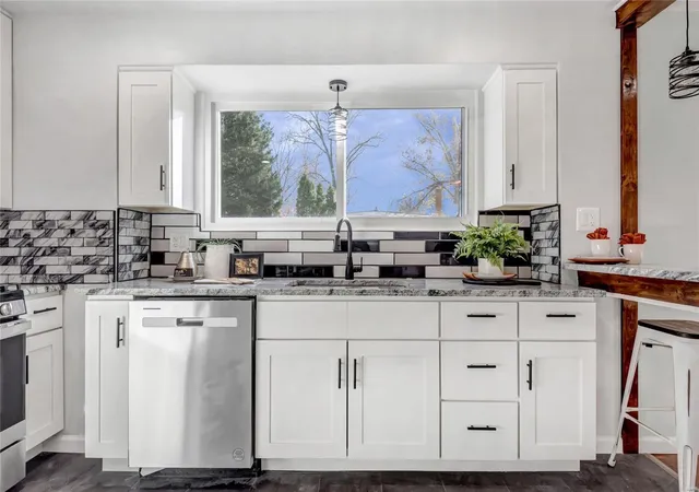 Photo 2 of Single family home for sale at 7336 Wayne Ave, Saint Louis, MO 63130 | MLS# 25022265 | Listing updated on 2025-04-10