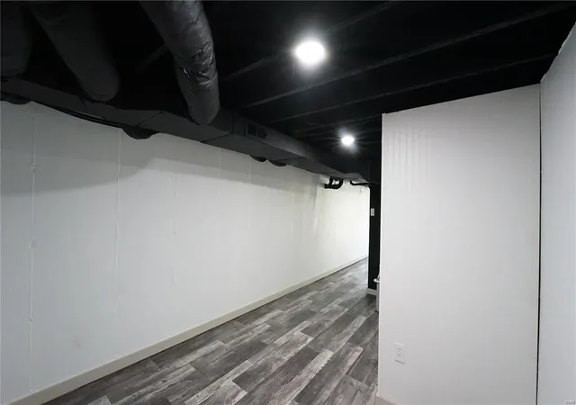 Photo 36 of Single family home for sale at 917 N Poplar St, Dexter, MO 63841 | MLS# 25022277 | Listing updated on 2025-04-09