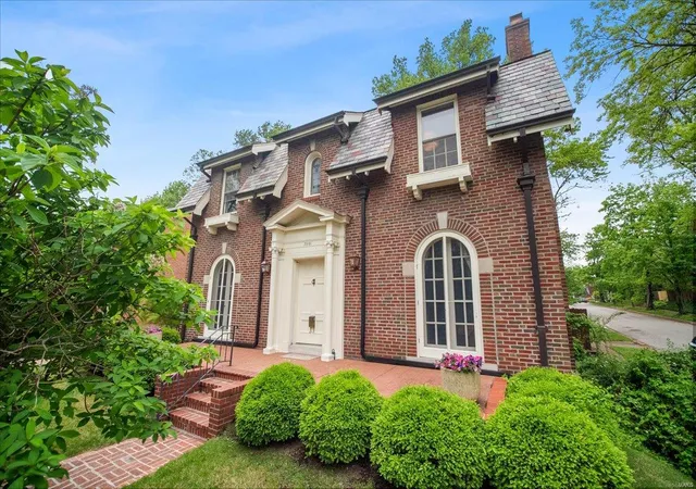 Photo 1 of Single family home for sale at 7201 Waterman Ave, Saint Louis, MO 63130 | MLS# 25022278 | Listing updated on 2025-05-01