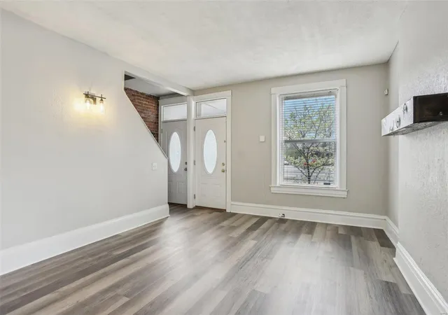 Photo 4 of Single family home for sale at 629 Bates St, Saint Louis, MO 63111 | MLS# 25022290 | Listing updated on 2025-04-16
