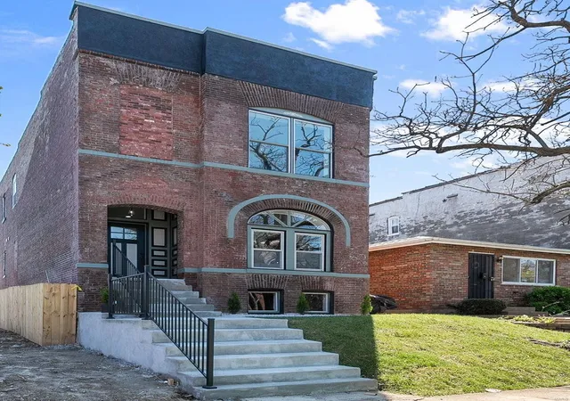 Photo 1 of Single family home for sale at 3410 Nebraska Ave, Saint Louis, MO 63118 | MLS# 25022368 | Listing updated on 2025-04-10