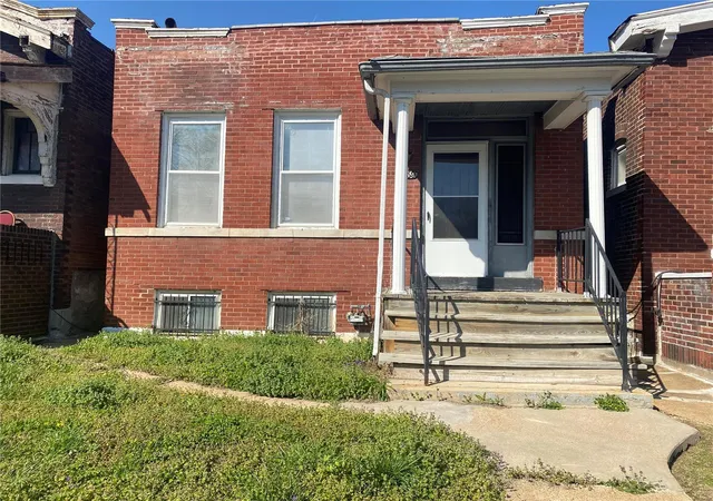 Photo 1 of Single family home for sale at 5359 Maffitt Ave, Saint Louis, MO 63112 | MLS# 25022461 | Listing updated on 2025-04-11