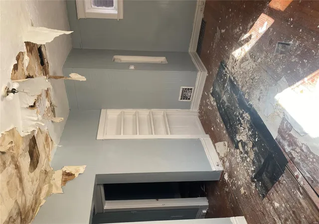 Photo 3 of Single family home for sale at 5359 Maffitt Ave, Saint Louis, MO 63112 | MLS# 25022461 | Listing updated on 2025-04-11