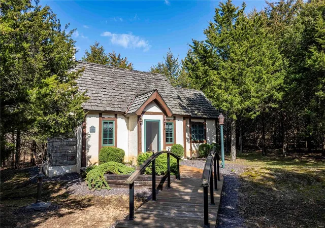 Photo 1 of Single family home for sale at 25005 Double B Trail, Perry, MO 63462 | MLS# 25022552 | Listing updated on 2025-04-10
