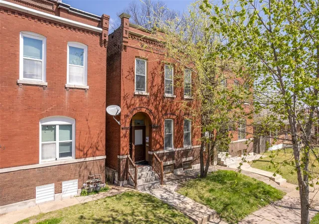 Photo 2 of Multi family home for sale at 3419 Montana St, Saint Louis, MO 63118 | MLS# 25022685 | Listing updated on 2025-04-11