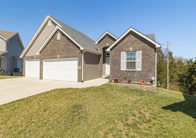 2nd image of 1869 Sunset, Festus, MO 63028 | MLS# 25022728
