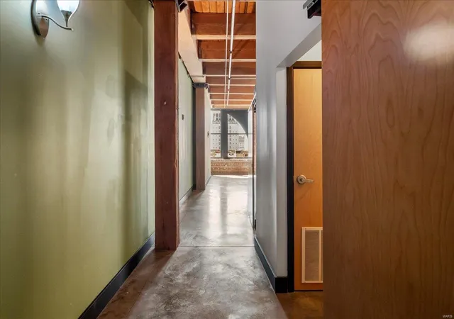 Photo 2 of Single family home for sale at 1114 Washington Ave #607, Saint Louis, MO 63101 | MLS# 25022764 | Listing updated on 2025-04-15