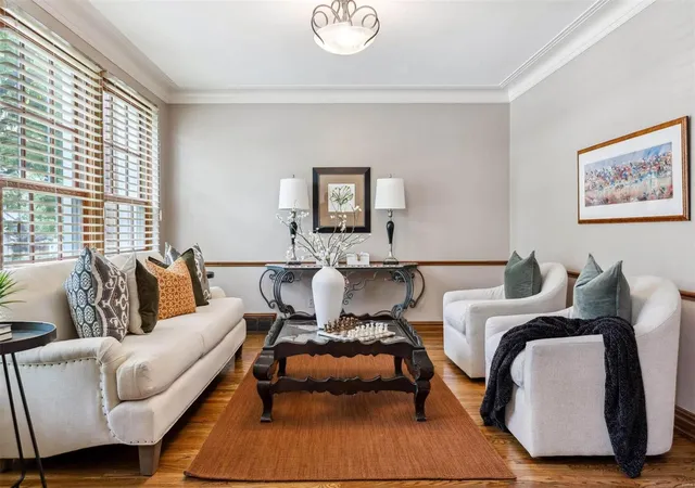 Photo 2 of Single family home for sale at 8000 Stanford Ave, Saint Louis, MO 63130 | MLS# 25022783 | Listing updated on 2025-05-08