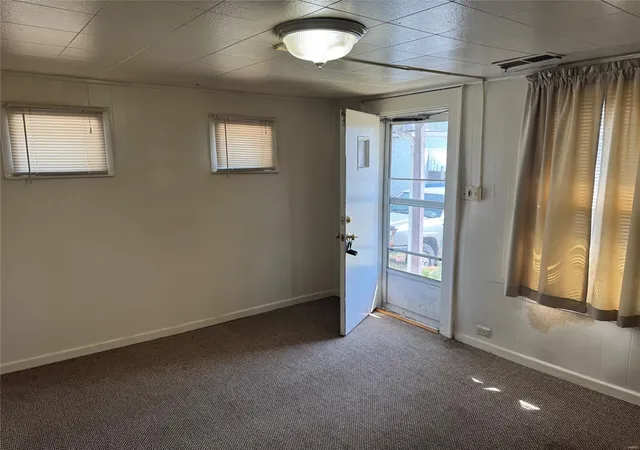 Photo 2 of Single family home for sale at 9431 Edmund Dr, Saint Louis, MO 63114 | MLS# 25022981 | Listing updated on 2025-04-12