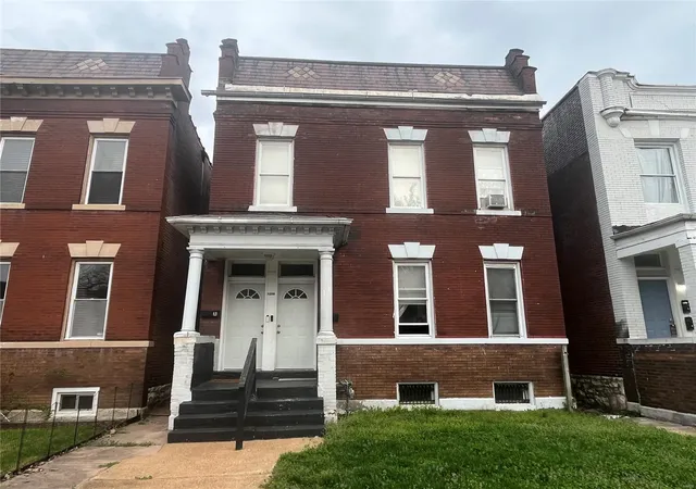 Photo 1 of Multi family home for sale at 1208 N Euclid Ave, Saint Louis, MO 63113 | MLS# 25022992 | Listing updated on 2025-04-14