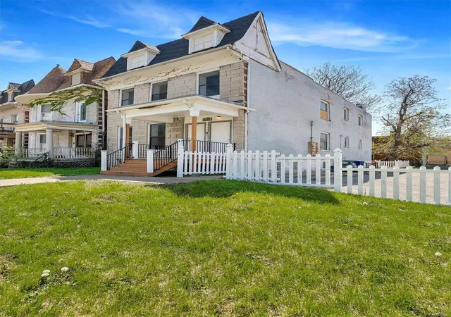 Photo 2 of Multi family home for sale at 5190 Enright Ave, Saint Louis, MO 63108 | MLS# 25023036 | Listing updated on 2025-04-28