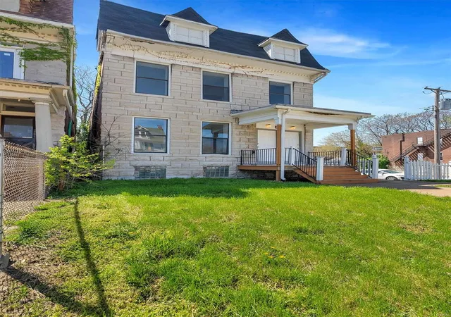 Photo 3 of Multi family home for sale at 5190 Enright Ave, Saint Louis, MO 63108 | MLS# 25023036 | Listing updated on 2025-04-28