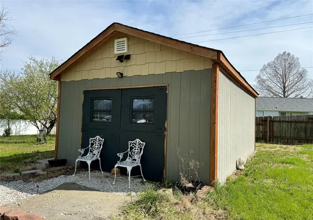 Photo 2 of Land for sale at 538 Hickory Dale Dr, Saint Charles, MO 63304 | MLS# 25023092 | Listing updated on 2025-04-14