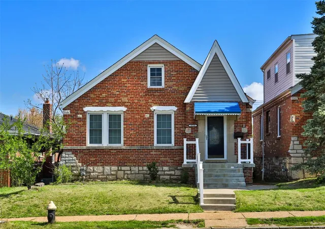 Photo 1 of Single family home for sale at 4335 Loughborough Ave, Saint Louis, MO 63116 | MLS# 25023115 | Listing updated on 2025-04-16