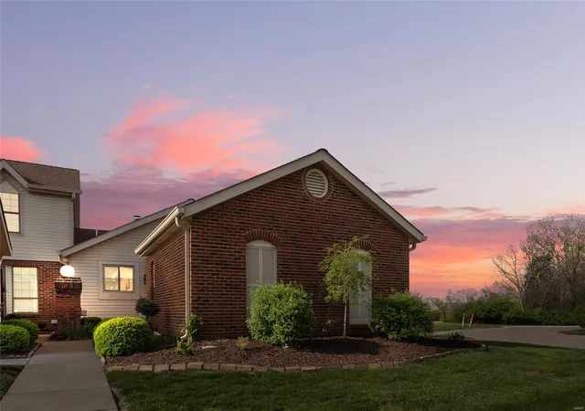 Photo 1 of Condo for sale at 13720 Minnette Ct, Saint Louis, MO 63128 | MLS# 25023136 | Listing updated on 2025-04-21