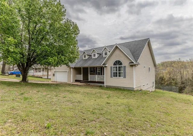 Photo 1 of Single family home for sale at 20373 Heritage Rd, Saint Robert, MO 65584 | MLS# 25023234 | Listing updated on 2025-04-20