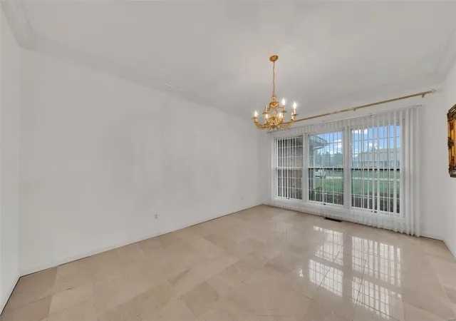 Photo 4 of Single family home for sale at 17819 Argonne Ests Dr, Florissant, MO 63034 | MLS# 25023292 | Listing updated on 2025-04-15