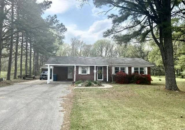 Photo 1 of Sale Pending at 11939 County Road 637, Dexter, MO 63841 | MLS# 25023294 | Listing updated on 2025-04-14