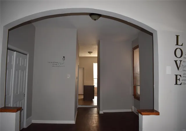 Photo 3 of Single family home for sale at 2912 Indiana Ave, Saint Louis, MO 63118 | MLS# 25023303 | Listing updated on 2025-04-15