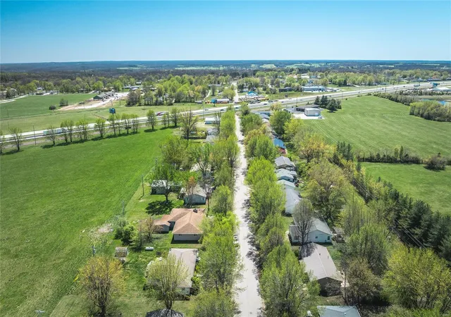 Photo 41 of Single family home for sale at 412 N Louise Ave, Saint James, MO 65559 | MLS# 25023338 | Listing updated on 2025-04-16
