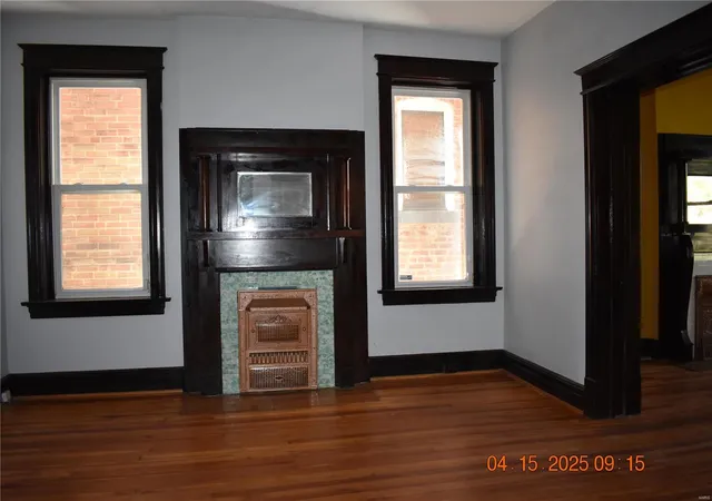 Photo 4 of Single family home for sale at 3522 S Compton Ave, Saint Louis, MO 63118 | MLS# 25023414 | Listing updated on 2025-04-15