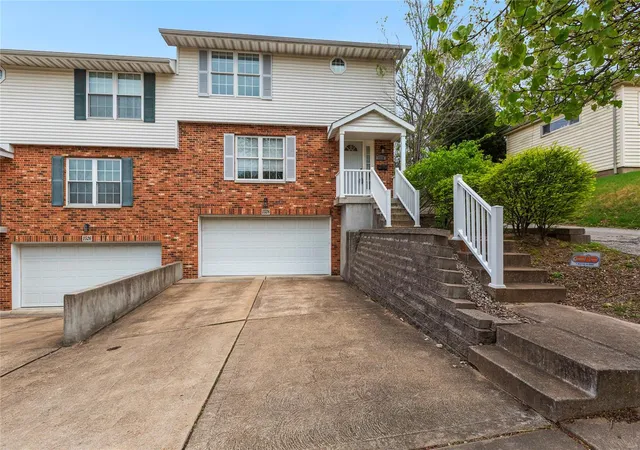 Townhouse for sale at 1528 Prather Ave, Saint Louis, MO 63139 | MLS# 25023545