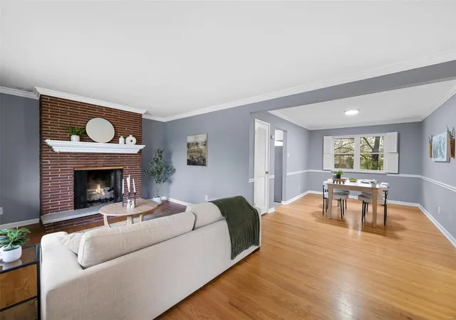 Photo 2 of Single family home for sale at 8728 Brookview Dr, Saint Louis, MO 63126 | MLS# 25023574 | Listing updated on 2025-04-28