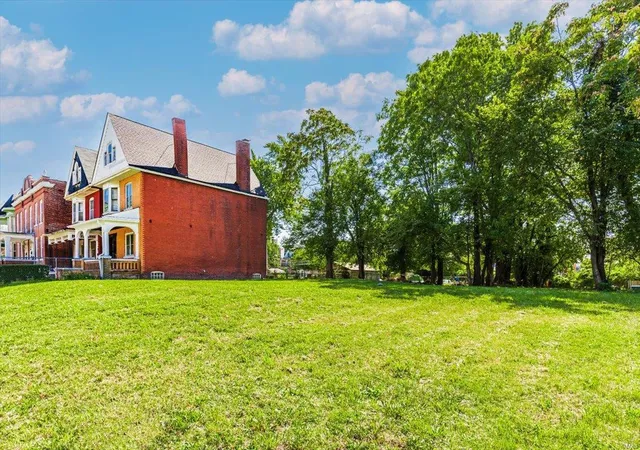 Photo 2 of Single family home for sale at 5138 Kensington Ave, Saint Louis, MO 63108 | MLS# 25023610 | Listing updated on 2025-04-16