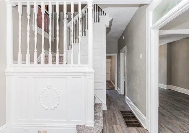 Photo 3 of Single family home for sale at 5138 Kensington Ave, Saint Louis, MO 63108 | MLS# 25023610 | Listing updated on 2025-04-16
