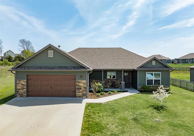 Photo 1 of Single family home for sale at 15444 Revolutionary Dr, Ashland, MO 65010 | MLS# 25023717 | Listing updated on 2025-04-17