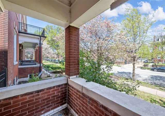 Photo 1 of Single family home for sale at 2028 Russell Blvd, Saint Louis, MO 63104 | MLS# 25023806 | Listing updated on 2025-04-21