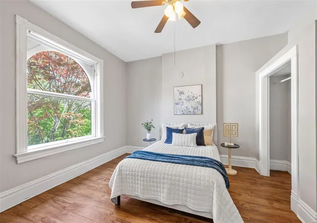 Photo 3 of Single family home for sale at 2028 Russell Blvd, Saint Louis, MO 63104 | MLS# 25023806 | Listing updated on 2025-04-21