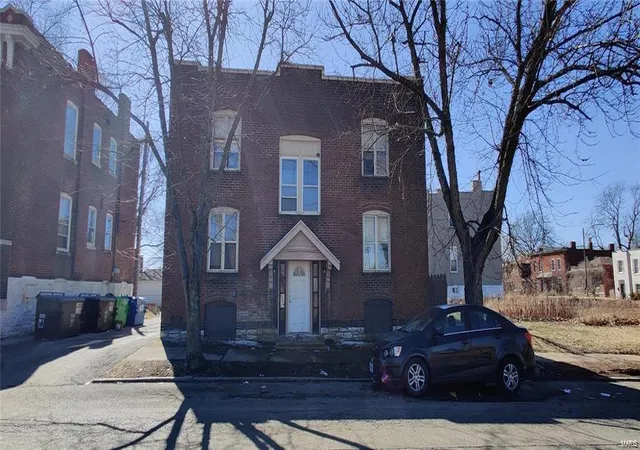 Photo 1 of Sale Pending at 3554 Osceola St, Saint Louis, MO 63111 | MLS# 25023814 | Listing updated on 2025-04-16