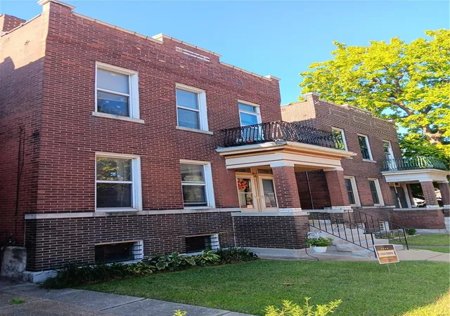 3rd image of 3464 Montana St #2, Saint Louis, MO 63118 | MLS# 25023831