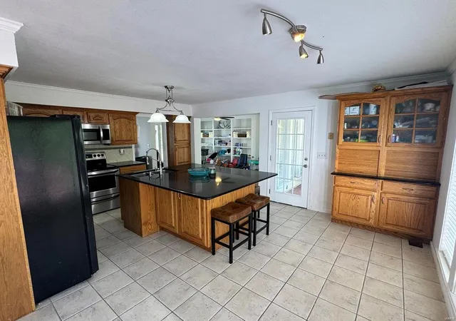 3rd image of 3441 Normandy Rd, Poplar Bluff, MO 63901 | MLS# 25023915
