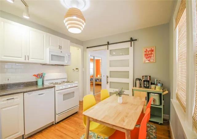 Photo 4 of Single family home for sale at 4250 Juniata St, Saint Louis, MO 63116 | MLS# 25023962 | Listing updated on 2025-04-16