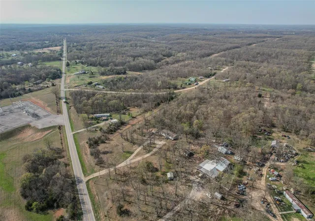 Photo 60 of Single family home for sale at 15399 Hwy Ww, Lebanon, MO 65536 | MLS# 25023964 | Listing updated on 2025-04-18