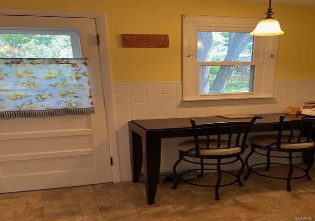 Photo 3 of Single family home for sale at 2116 Blendon Pl, Saint Louis, MO 63143 | MLS# 25023979 | Listing updated on 2025-04-16