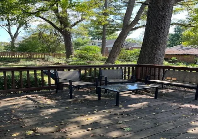 Photo 4 of Single family home for sale at 2116 Blendon Pl, Saint Louis, MO 63143 | MLS# 25023979 | Listing updated on 2025-04-16