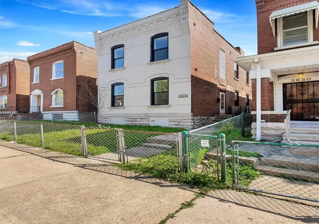 Photo 1 of Single family home for sale at 3626 Nebraska Ave, Saint Louis, MO 63118 | MLS# 25023994 | Listing updated on 2025-04-17