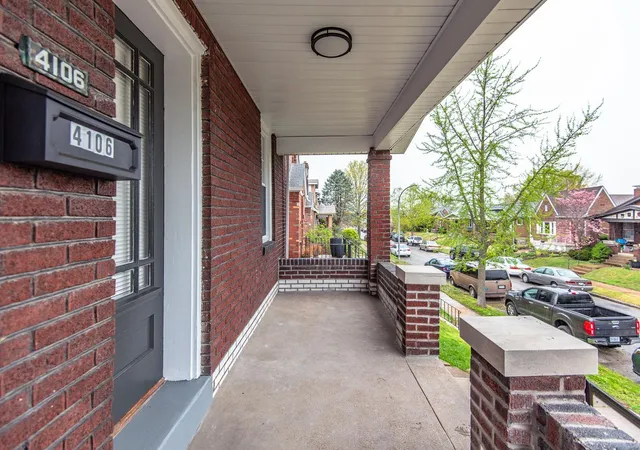 Photo 1 of Single family home for sale at 4106 Quincy St, Saint Louis, MO 63116 | MLS# 25024041 | Listing updated on 2025-04-17