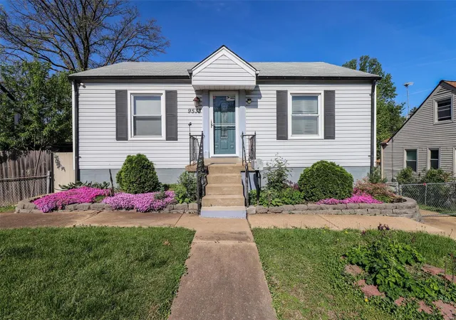 Photo 1 of Single family home for sale at 9533 Mackenzie Rd, Saint Louis, MO 63123 | MLS# 25024126 | Listing updated on 2025-04-25