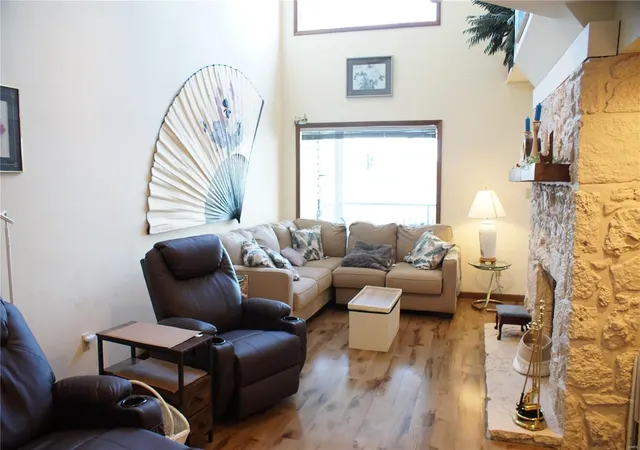 Photo 1 of Single family home for sale at 64 W Windjammer Ct #2D, Lake Ozark, MO 65049 | MLS# 25024181 | Listing updated on 2025-04-17