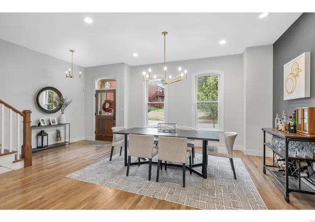 Photo 4 of Single family home for sale at 2211 Hickory St, Saint Louis, MO 63104 | MLS# 25024211 | Listing updated on 2025-04-17